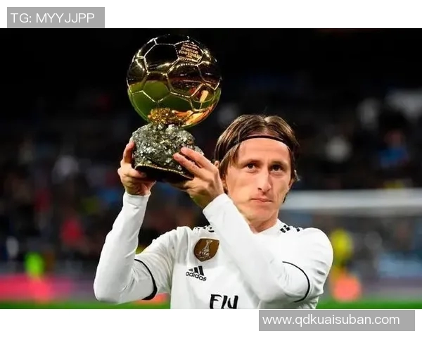 莫德里奇:足球场上的艺术家与传奇的完美结合 莫德里奇:足球场上的艺术家与传奇的完美结合