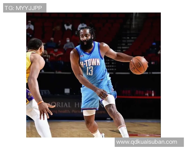 马都拉联与巴杨卡拉激战正酣谁能在这场较量中笑到最后